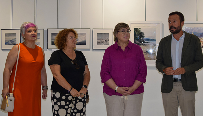 Escudero, en la inauguración de la exposición ‘Acuarelas’, reivindica que “apostar por la cultura contribuye a crear una sociedad mejor”